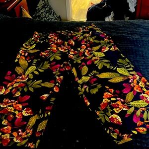 EUC wide leg cropped pants